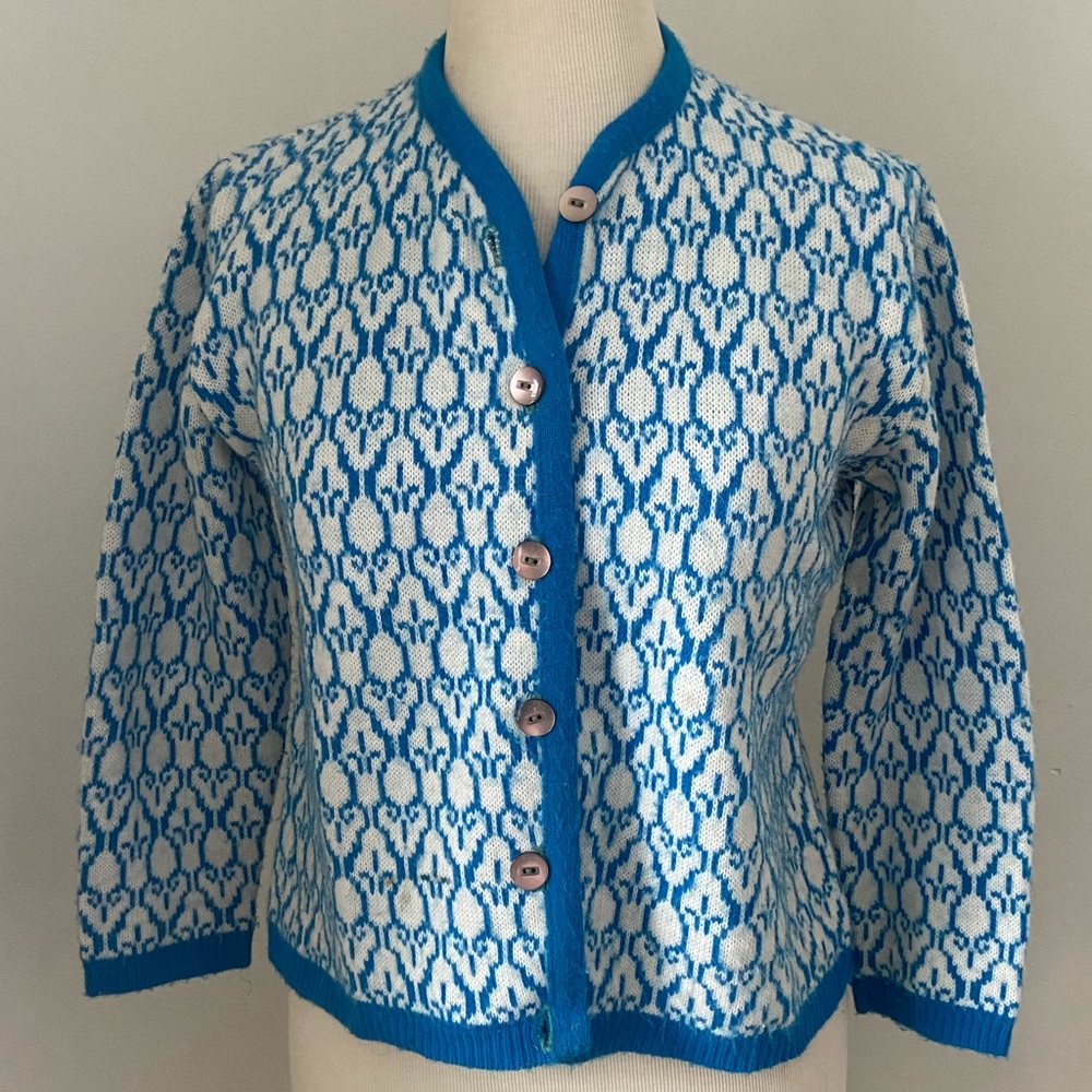 Vintage Scandigirl Cardigan